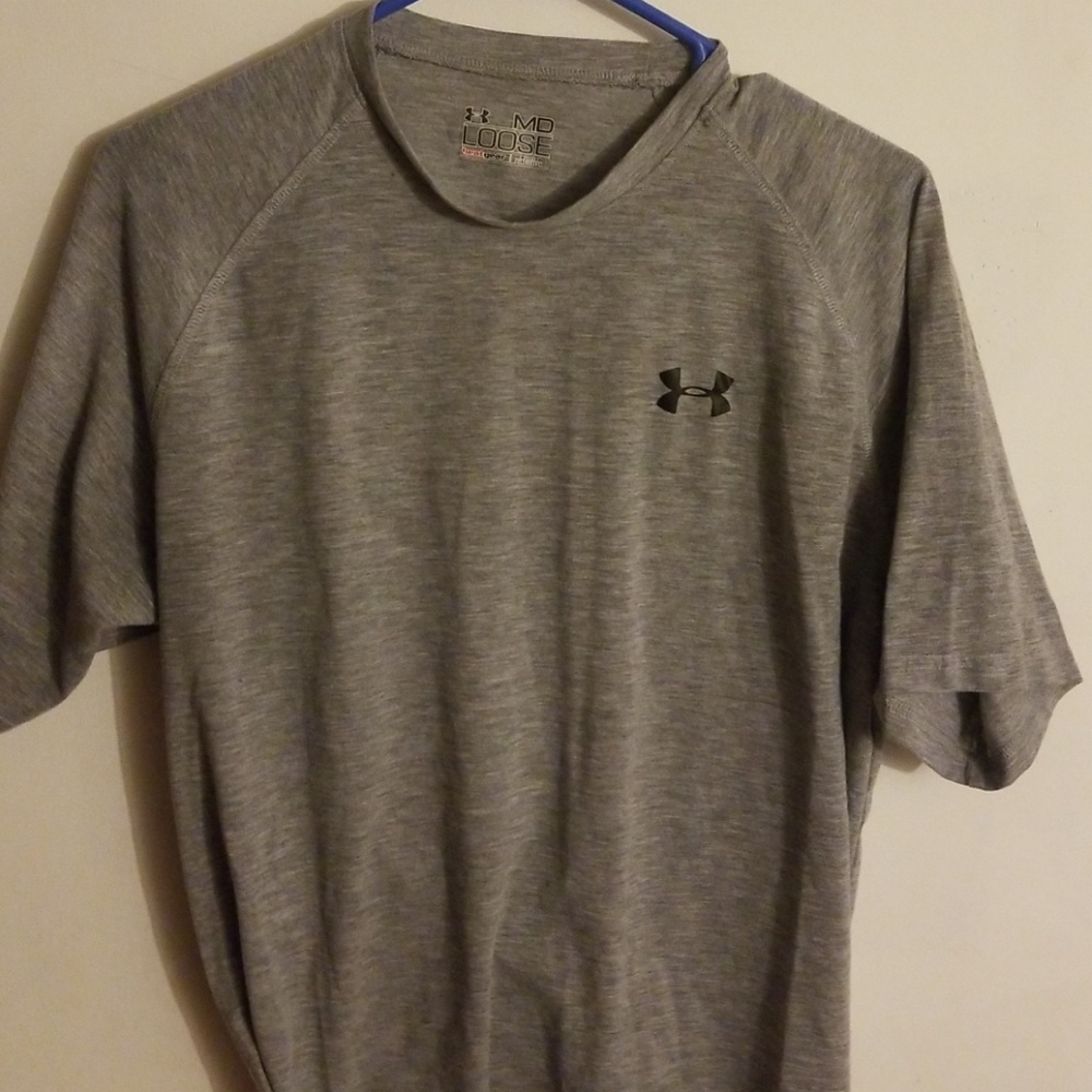 Under Armour t shirt